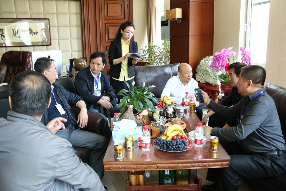 方林集團(tuán)董事長(zhǎng)王水林與皇姑區(qū)人大代表進(jìn)行深度交流
