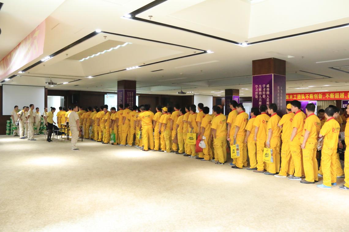 方林裝飾工程中心節(jié)日福利發(fā)放