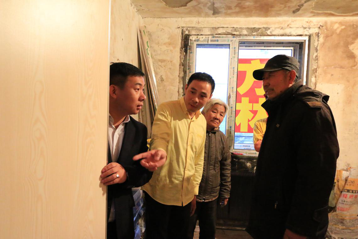 方林裝飾免費(fèi)為遭受火災(zāi)的袁大爺重筑新家